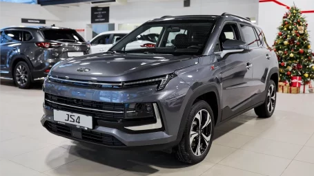 JAC JS4 (он же Москвич 3) в Казахстане стоит всего 1.1 млн рублей