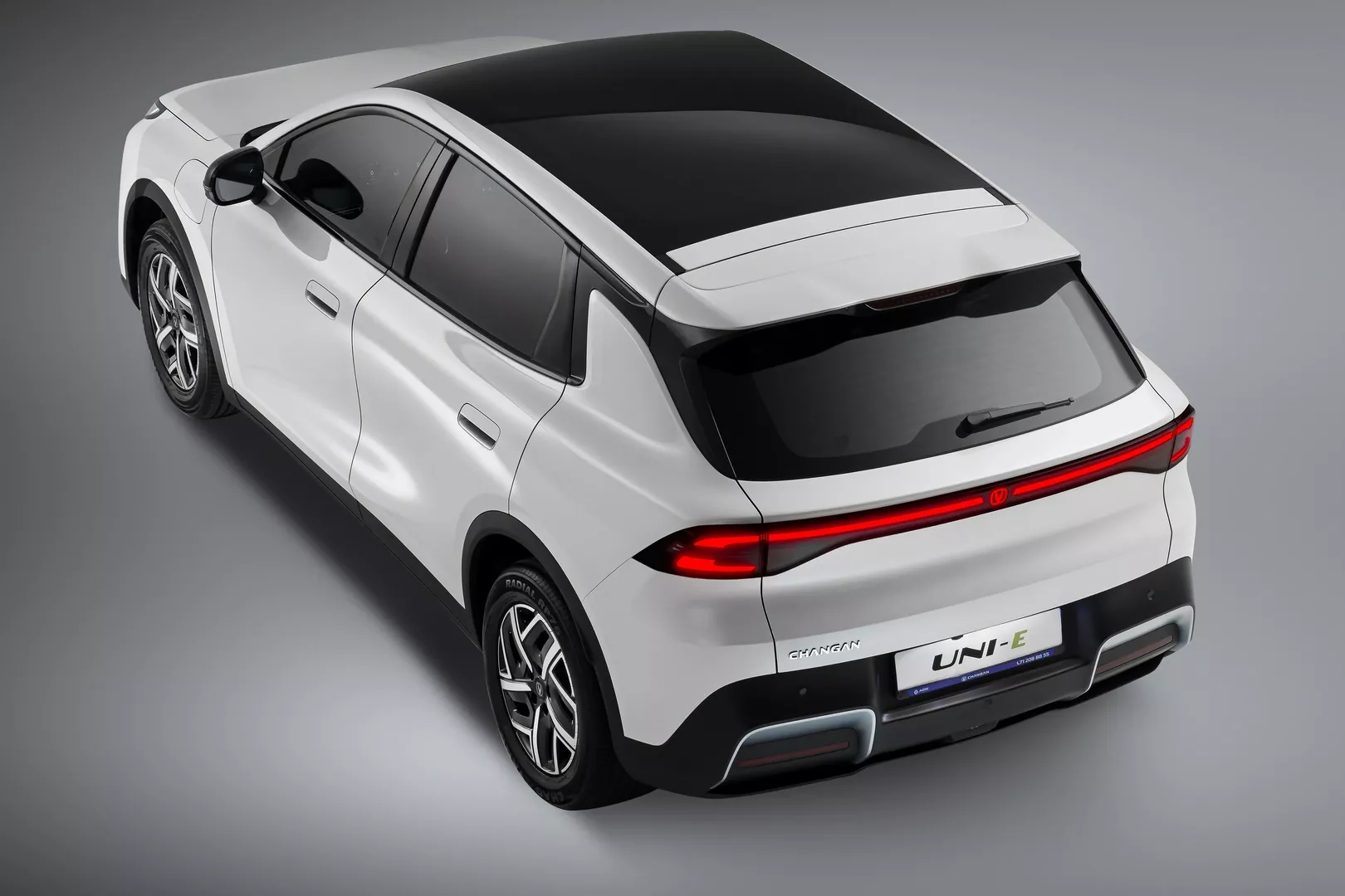 Внешний вид Changan UNI-E
